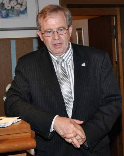 Dieter Strothmann, stellvertretender Brgermeister, bedankt sich bei Allen, die den Erfolg der CDU in Raesfeld mglich gemacht haben